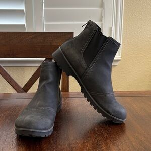 JBU by Jambu Peacock Water Resistant Chelsea Black Ankle Boots 10 M Back Zipper